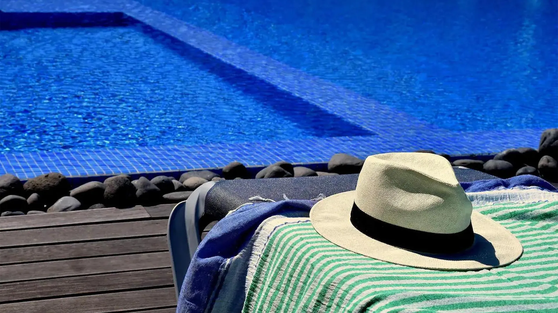 Piscina Fantastica No Centro Da Cidade! 푼샬